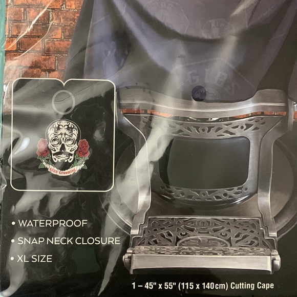 Sugar skull cutting cape - Picture 2 of 2